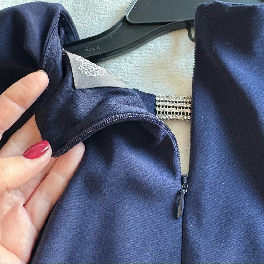 Vince Camuto Midnight Blue Cap Sleeve Formal Dress Gown w Rhinestone Neck Detail - Picture 14 of 17